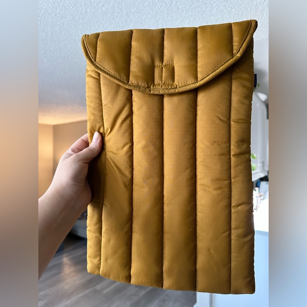 Baggu Puffy Laptop Sleeve Case16"
